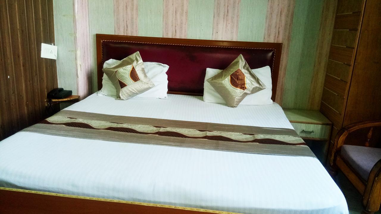 Royal View Hotel Shimla Luaran gambar